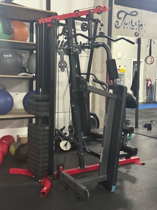 Máquina de Musculación Multifuncional