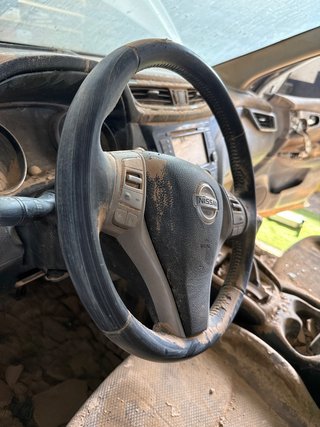 VOLANTE Nissan Qashqai (J11E)(2013->)
