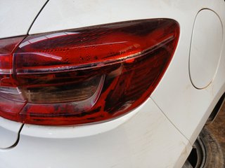 PILOTO TRASERO DERECHO Renault Clio V (08.2019->)