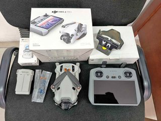 Dron DJI Mini 4 Pro Fly More Combo - RC2