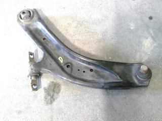 1369942 brazo suspensión nissan x-trail (t32) 1.6