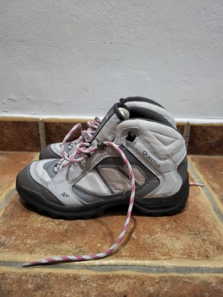 Botas de Montaña Quechua Gris Talla 37