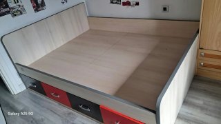 Cama con almacenaje