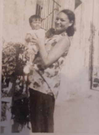 COLOREADO Y REPARACION DE FOTOS ANTIGUAS