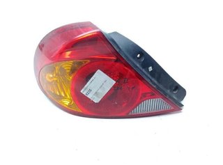 Piloto trasero izquierdo kia 22360694 sephia sedan