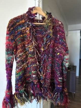 Jersey de punto multicolor hecho artesanalmente