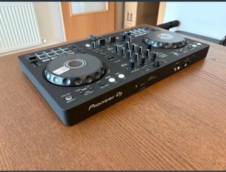 Mesa de Mezclas Pioneer DDJ-FLX4