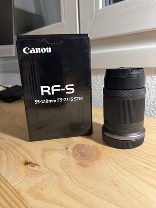 Objetivo Canon RF-S 55-210mm F5-7.1 IS STM