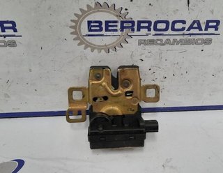 Cerradura maletero fqr50040 land rover range 98383