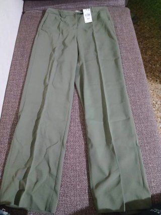Pantalón de mujer verde oliva