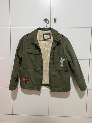 TALLA 11/12 Abrigo de niña verde con parches