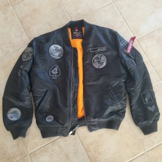 Chaqueta Bomber Alpha Industries MA-1 Patch