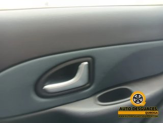 Maneta interior trasera derecha Renault Clio II