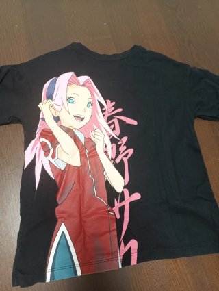 Camiseta Naruto Sakura. Talla 10/11