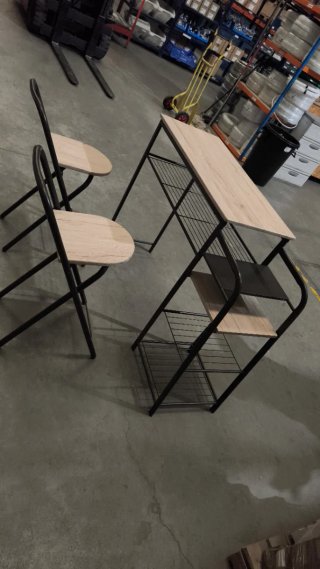 Mesa Alta con 2 Butacas
