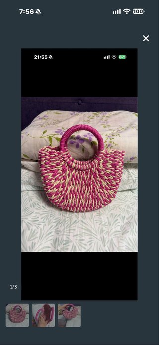 Bolso de mano trenzado rosa y beige