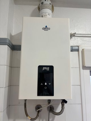 Termo Eléctrico Centro Confort Zeus