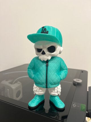 Figura Calavera Urbana Estilo Streetwear