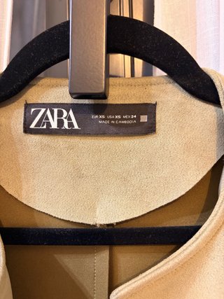 Casaca Verde Zara Talla XS