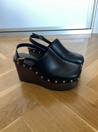 Zuecos con plataforma Stradivarius