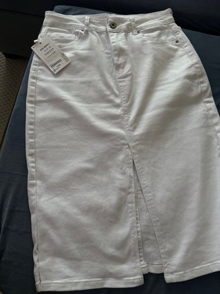 Falda Midi. Blanca Talla 40