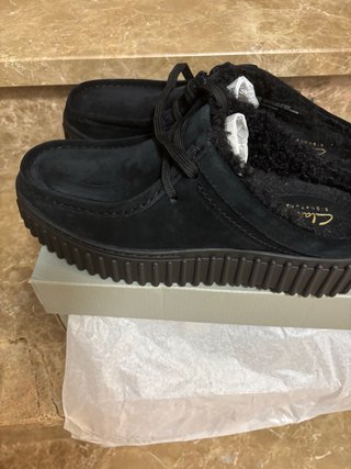 Zuecos Clarks Negros
