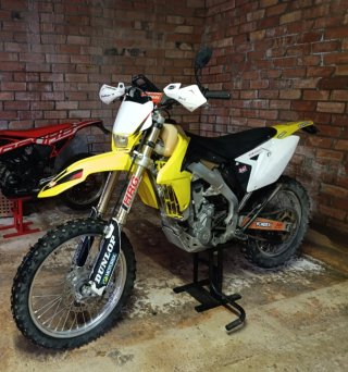 Suzuki RMX 450Z 2010