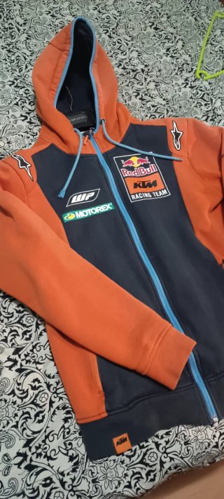 Pack KTM: Sudadera, 2 Camisetas y Gorra