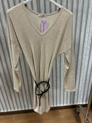 Vestido de Brillo Dorado