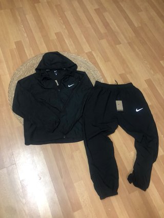 Chándal Nike miller