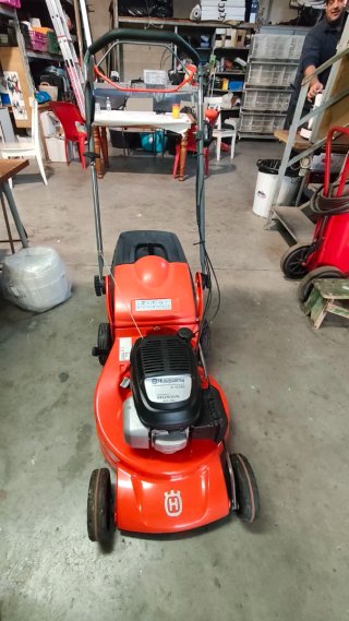 Cortacésped Husqvarna R 150S