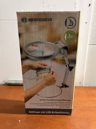 Lupa de costura Bresser con luz LED