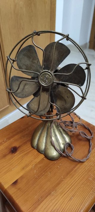 Ventilador antiguo de bronce general electric