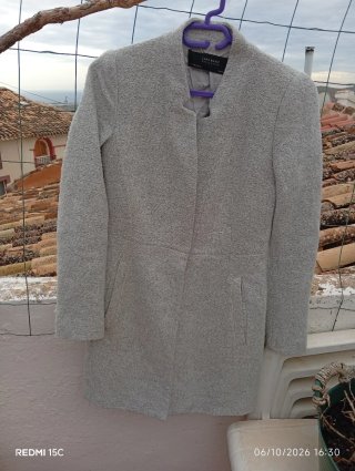 Chaqueta Zara Gris