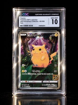 Carta Pokémon Pikachu 25th Anniversary CGC 10