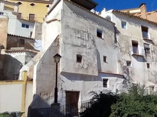 Gran casa de pueblo con 4 hab
