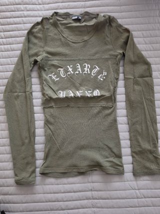 Camiseta de tul manga larga verde oliva