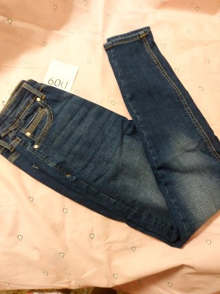 Pantalón vaquero Stradivarius azul