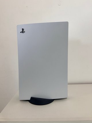 PlayStation 5 (PS5) Versión Disco 825GB
