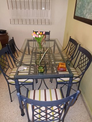 Mesa de Forja y Cristal con 6 Sillas