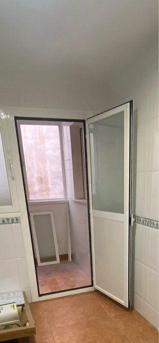 Puerta de Interior de Aluminio y Cristal