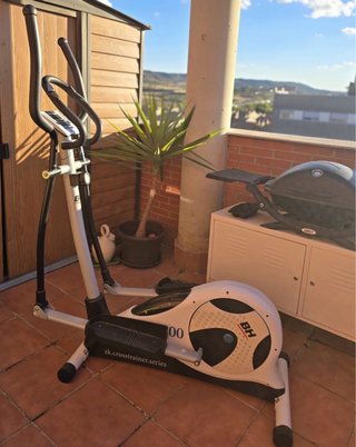 Bicicleta Elíptica BH Fitness ZK200
