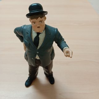 Figura Oliver Hardy El Gordo Minigame 1994