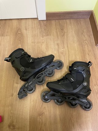 Patines en línea negros