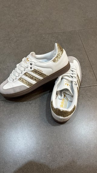 Zapatillas Adidas Samba OG Blancas y Doradas