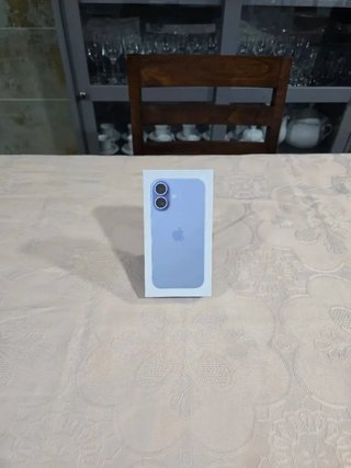 Scatola iPhone 17 blu