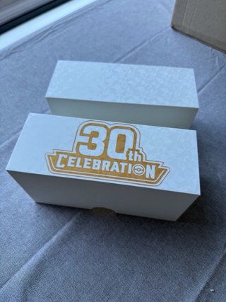 Caja Pokémon 30 Aniversario