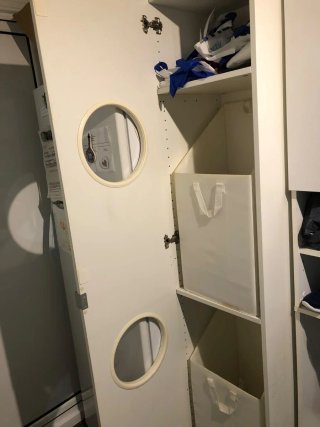Armario Blanco con Puertas Circulares