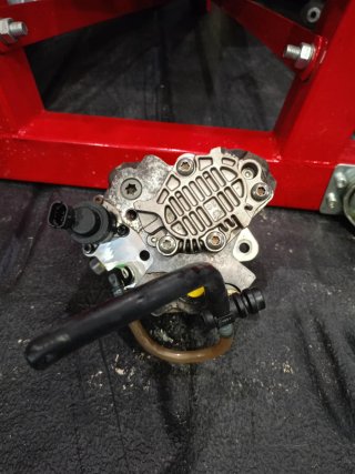Bomba inyectora de combustible Renault