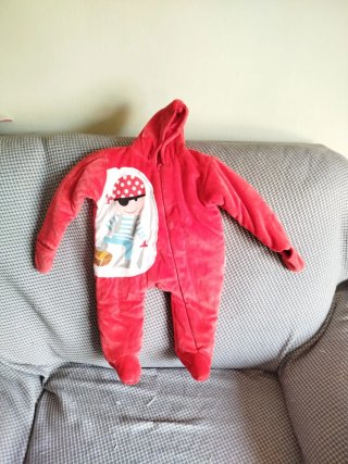 Pijama Polar Infantil Rojo 60 cm muy gordito